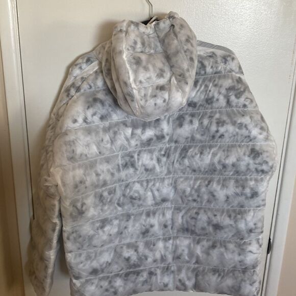 Women's Nike Jacket Sportswear Loose Fit Puffer-Synthetic Fill- Size LARGE - Picture 14 of 17